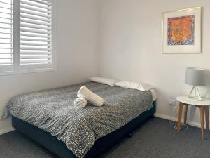 Unit 11 - Avoca Palms Resort客房内的一张或多张床位