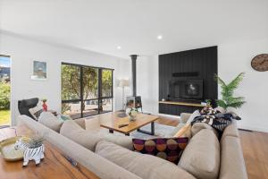 Posezení v ubytování Villa Jovis Luxury In St Andrews Beach