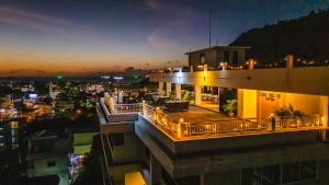 En generel udsigt til bjerge eller udsigt til bjerge taget fra hotellet + 53 billeder