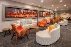 Holiday Inn - Nairobi Two Rivers Mall by IHG的休息区