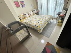 TEN HOUSE房間的床