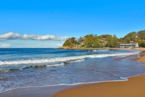 Gallery image of Penthouse - 4 Bedrooms - Unit 33 at Avoca Palms Resort in Avoca Beach