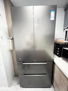 Η κουζίνα ή μικρή κουζίνα στο Suzhou Lakeside Sky Villa +34 φωτογραφίες