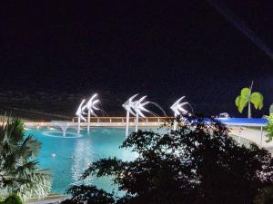 Studio room in Cairns Esplanade! Ocean view! Heart of Cairns内部或周边的泳池