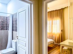 Gallery image of Cityscape Residence with a Patio in Volos