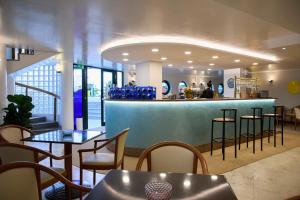 Lounge nebo bar v ubytování Termini Beach Hotel & Suites