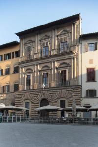 The building in which Az apartmant is located