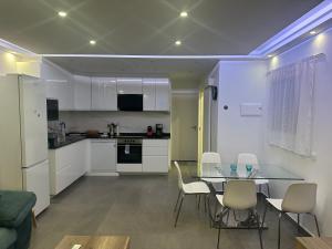 Kuchnia lub aneks kuchenny w obiekcie Casa Desde Casa
