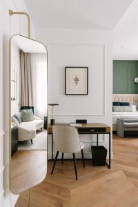 Кровать или кровати в номере Palacio Arriluce Hotel - The Leading Hotels of the World