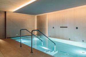 Бассейн в Palacio Arriluce Hotel - The Leading Hotels of the World или поблизости