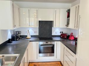 Gallery image of Superb Apartment CR0 in Croydon