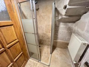 A bathroom at Atilla's Cave Hotel