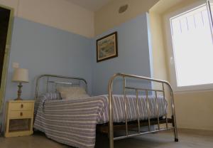 Posteľ alebo postele v izbe v ubytovaní Apartamentos Altozano + 35 fotografií