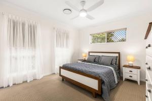 Ένα ή περισσότερα κρεβάτια σε δωμάτιο στο "Emmeline"