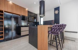 Dapur atau dapur kecil di Lovely Home In Bibinje