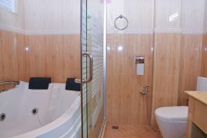 Фотография из галереи Lumeire Sands, Guraidhoo в Гурайдо +8 фотографий