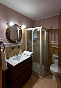 Un baño de Casa Rural Gite El Tossal
