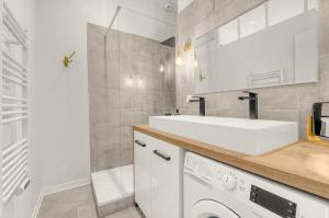 Una cocina o cocineta en ღ La Colonne - Métro et Gare Matabiau SNCF à 400m