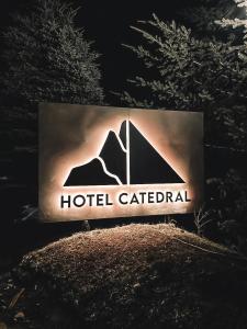 Um certificado, prêmio, placa ou outro documento exibido em Hotel Catedral Ski & Wellness