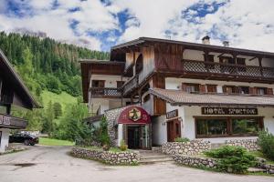 Budova, kde se hotel nachází