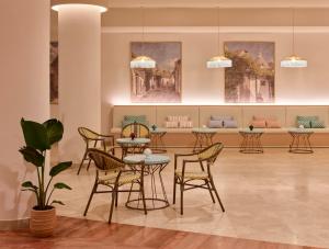 Posezení v ubytování GranSerena Hotel