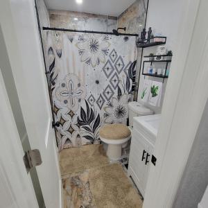 Koupelna v ubytování Cozy Miramar Getaway Apt #1