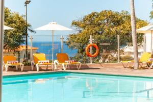 Bazén v ubytování Muthu Raga Madeira Hotel nebo v jeho okolí + 37 fotografií