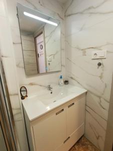 A bathroom at Apartamento MIRAMAR