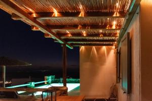 Uma varanda ou terraço em Deja Blue Villa 1