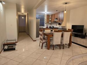 Køkken eller tekøkken på Casa en condominio + 8 billeder