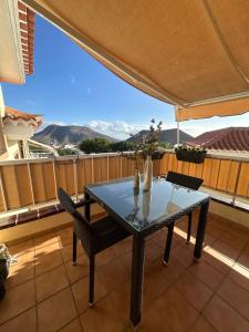 En generel udsigt til bjerge eller udsigt til bjerge taget fra lejligheden