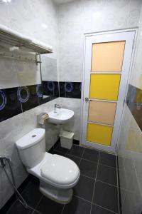 Koupelna v ubytování Lavana Hotel Batu Caves