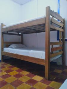 Postel nebo postele na pokoji v ubytování Hosting and Travel Services 420
