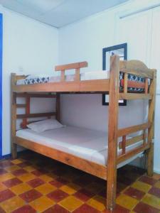 Postel nebo postele na pokoji v ubytování Hosting and Travel Services 420