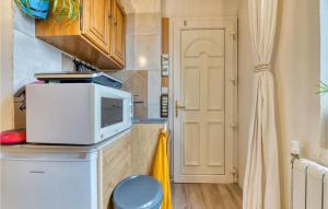 Kuchyňa alebo kuchynka v ubytovaní Appartement charmant à Fécamp : 35 m² près des plages