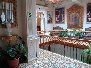 Um restaurante ou outro lugar para comer em Hotel España Lima Peru