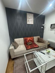 Fotografie z fotogalerie ubytování Appartement 10 min de stade de France et 15 min de airport CDG v destinaci La Courneuve + 11 fotografií