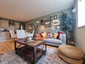 Dapur atau dapur kecil di The Amber Passage By Ritual Stays