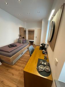 Kuchyň nebo kuchyňský kout v ubytování Artemis Zimmervermietung 5 Ein Bettzimmer