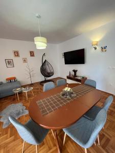 Televízia a/alebo spoločenská miestnosť v ubytovaní Apartment Mario 2 + 16 fotografií