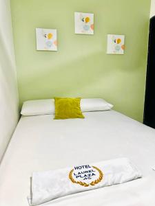 Een bed of bedden in een kamer bij Laurel plaza 46