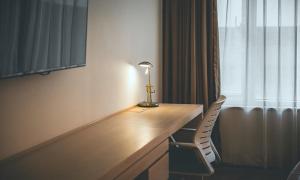 Wonju City Hotel HYEOKSIN的休息区