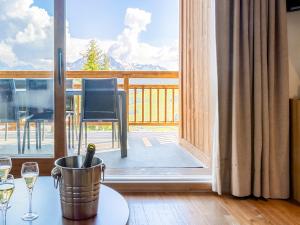 Φωτογραφία από το άλμπουμ του Appartement 4 étoiles avec spa et parking - 8 personnes - FR-1-810-12 σε Les Saisies