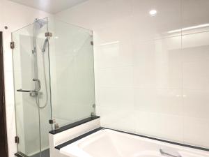 Koupelna v ubytování Crystal Suites Suvarnbhumi Airport