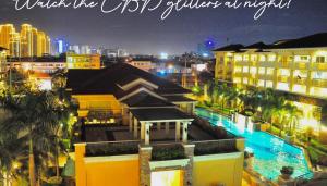 Πισίνα στο ή κοντά στο 2BR Italian-inspired Condo Unit, Balcony Pool View