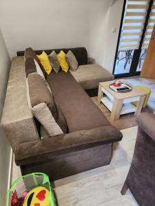Istumisnurk majutusasutuses Apartman Planinski san Divčibare