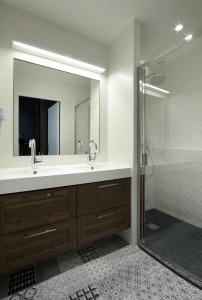 Koupelna v ubytování Hotel des Eaux + 37 fotografií