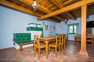 Fotografie z fotogalerie ubytování Vinařský dům Sedlec v destinaci Sedlec + 37 fotografií