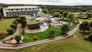 Bazén v ubytování Adults Only Hotel Reiters Supreme nebo v jeho okolí