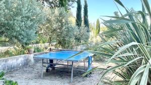 Πινγκ πονγκ στο Rendez-vous avec les cigales - gîte 6 personnes 100m2 - piscine privée - Climatisation ή εκεί κοντά